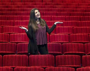 VÄLGÖRARE.  - Så lite kan ändra så mycket, säger Daria Matuszek som på fredag arrangerar Konsert för varenda unge. Kan du inte komma kan du bidra genom att sms:a KÄMPA 2883 till 72 900, då går 50 kr till insamlingen.