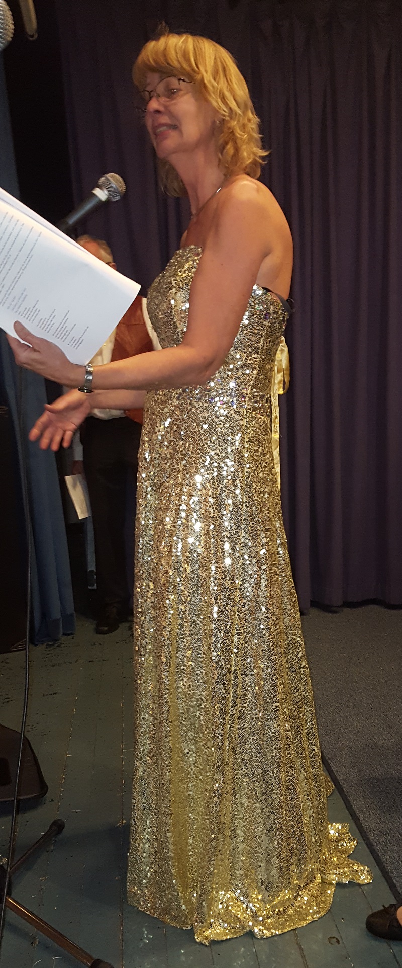 Lena sjunger